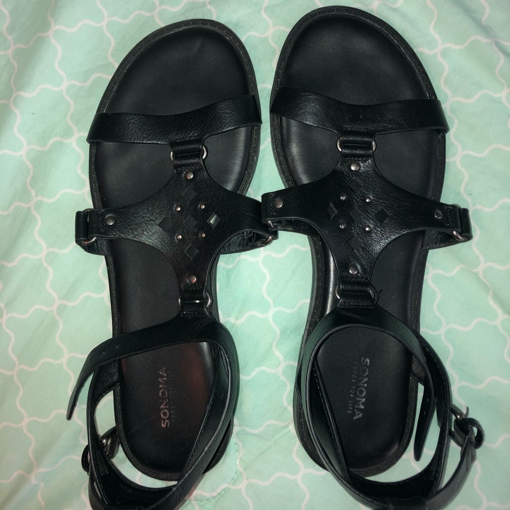 Black sandals